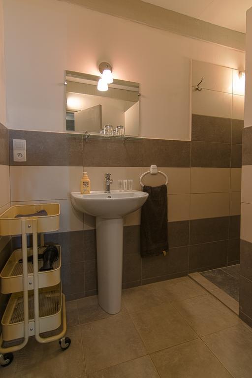 Castel Rouge Hotel Luzech Bagian luar foto